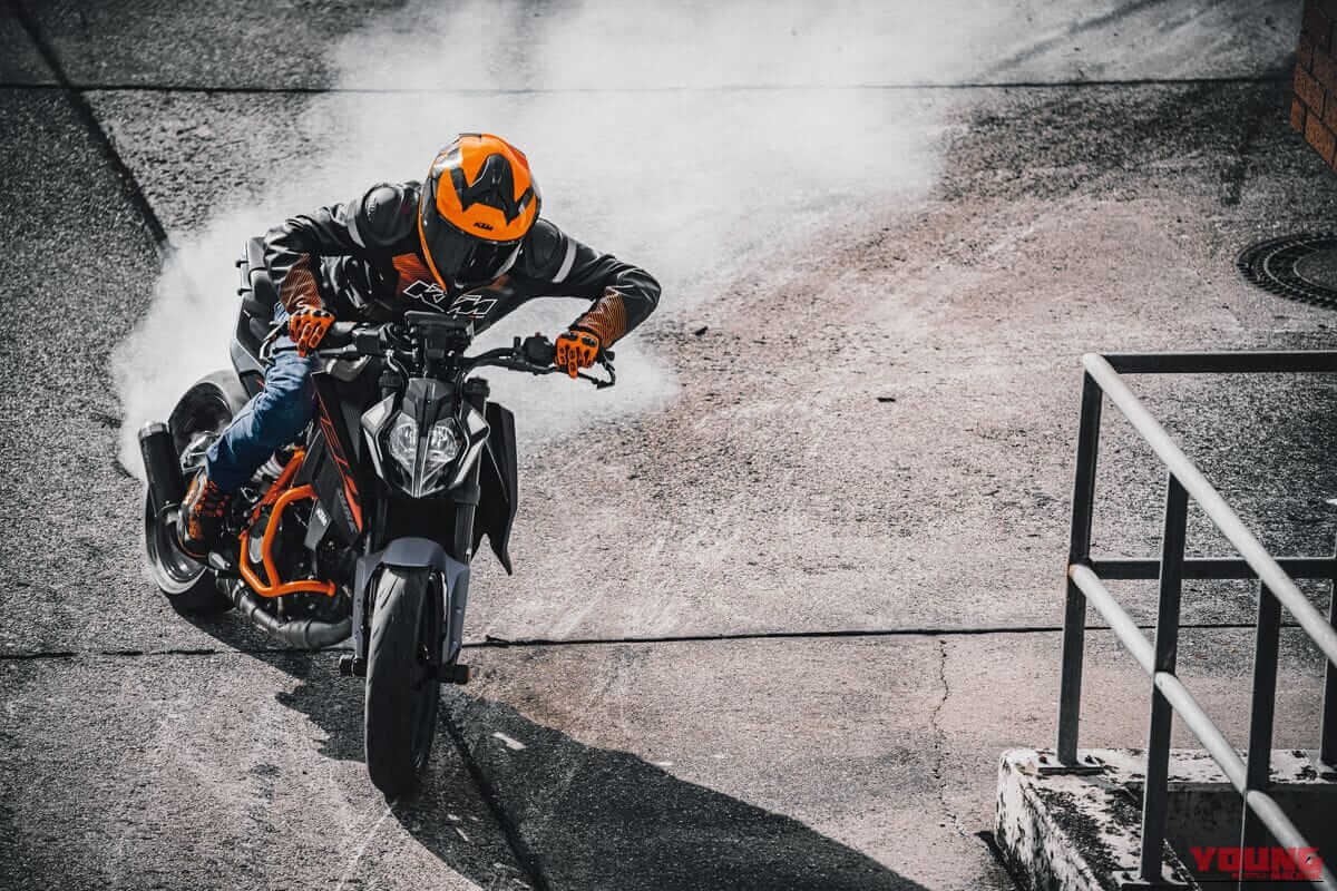 KTM 390 DUKE｜新開発キャリパーで制動力アップ。刺激的な走りがさらに研ぎ澄まされた、KTMの新型「390デューク」2026年モデルが82万9000円で登場