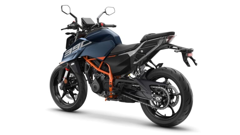 KTM 390 DUKE|新開発キャリパーで制動力アップ。刺激的な走りがさらに研ぎ澄まされた、KTMの新型「390デューク」2026年モデルが82万9000円で登場