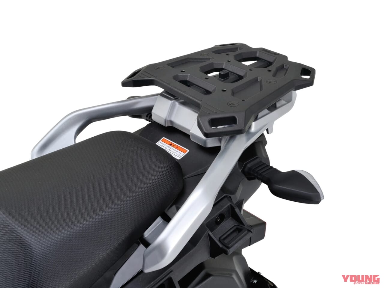 |デイトナから旅バイクの積載性を激変させる決定版キャリアが登場! その名も「クロスリンクキャリア」!!