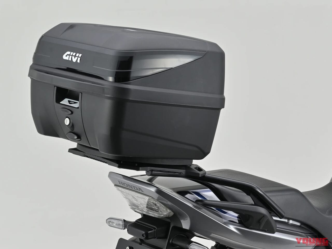 |デイトナから旅バイクの積載性を激変させる決定版キャリアが登場! その名も「クロスリンクキャリア」!!