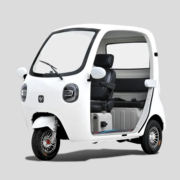VIVEL COCO(ビベル COCO)|【69万円〜】家庭用コンセントで手軽に充電。普通免許でOK、車検・車庫証明ナシ! お子さんの送迎に。街乗り最強の“3人乗りEV”が爆売れ中!