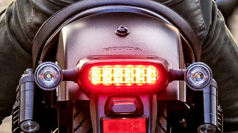 テールランプ/リアウインカー|ホンダ レブル1100シリーズ〈いま国内で買える新型バイクカタログ|大型二輪(1001cc以上)〉【2026最新版】