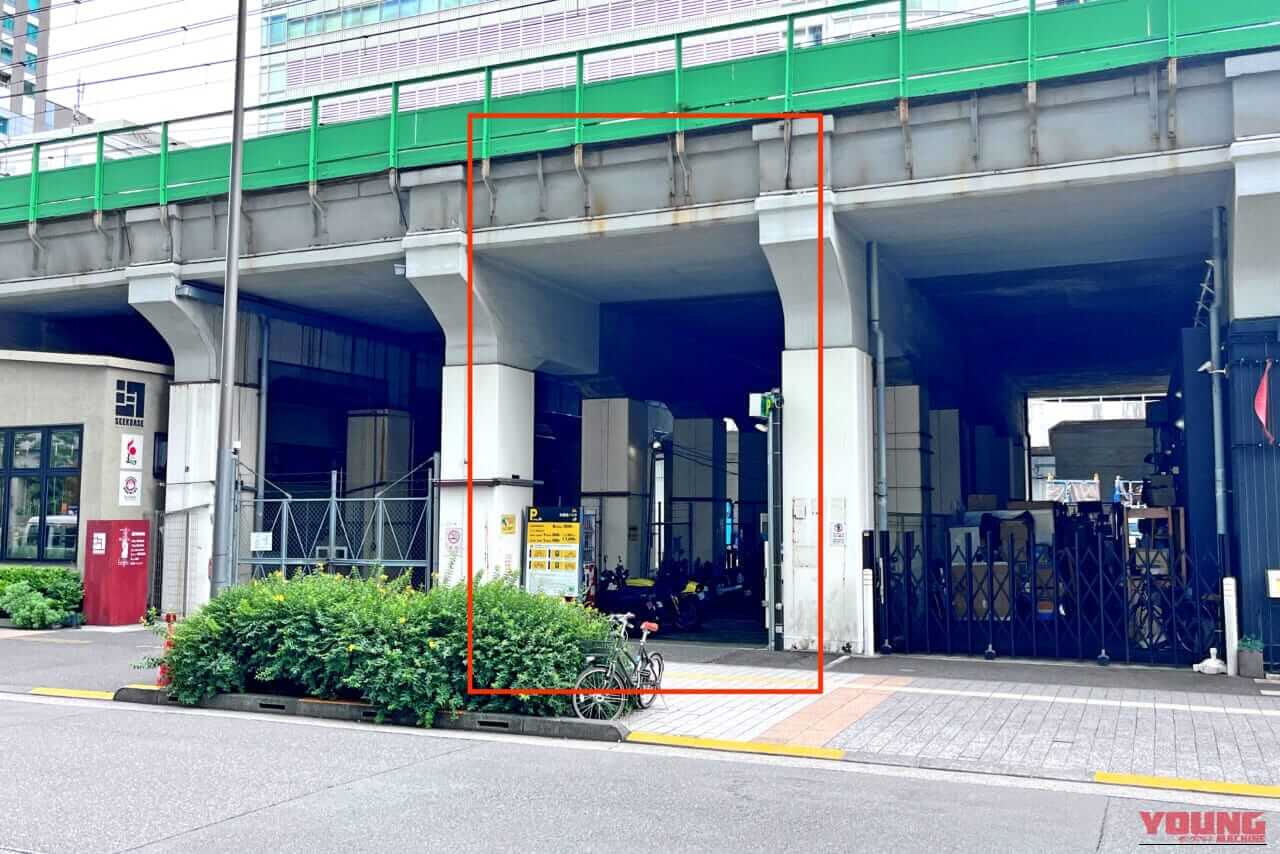 |政治・行政・ビジネス・サブカルチャーの中心地、東京都「千代田区」のバイク駐車事情とは?<後編>