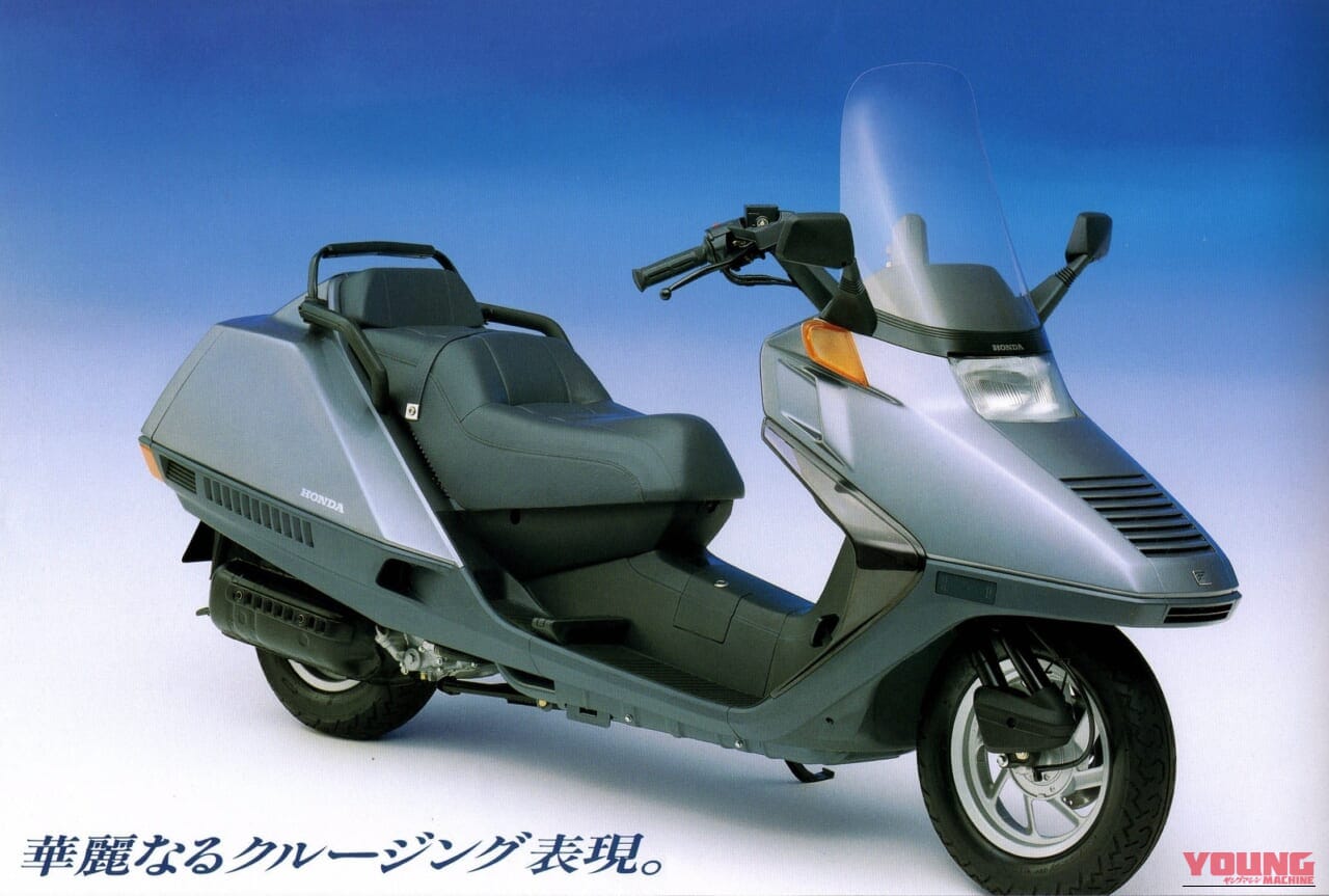 ｜鈴鹿で乗って40年。フュージョンという「至高の軟体動物」に心底感心した話【柏 秀樹の昭和〜平成 カタログ蔵出しコラム Vol.33】