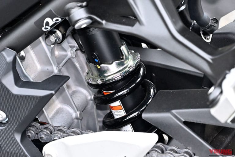 Kawasaki Ninja500｜【試乗インプレ】カワサキ Ninja 500 / Z500の凄さとは？青木宣篤が「使い切れる451cc」のリアルと400ccとの違いを徹底検証