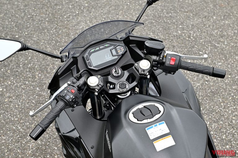 Kawasaki Ninja500|【試乗インプレ】カワサキ Ninja 500 / Z500の凄さとは?青木宣篤が「使い切れる451cc」のリアルと400ccとの違いを徹底検証