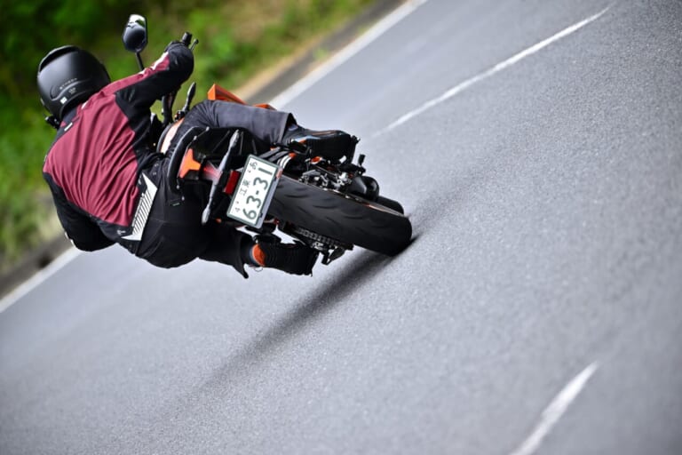 KTM 390DUKE試乗レポート｜【ミドルクラス最高の電脳体験が可能！！】KTM 390DUKE試乗レポート