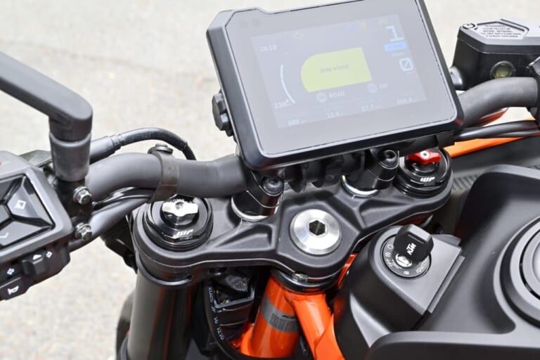 KTM 390DUKE試乗レポート｜【ミドルクラス最高の電脳体験が可能！！】KTM 390DUKE試乗レポート