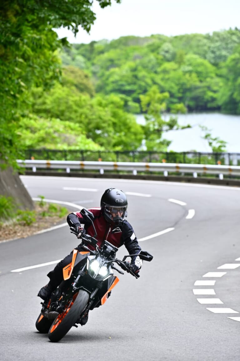 KTM 390DUKE試乗レポート｜【ミドルクラス最高の電脳体験が可能！！】KTM 390DUKE試乗レポート