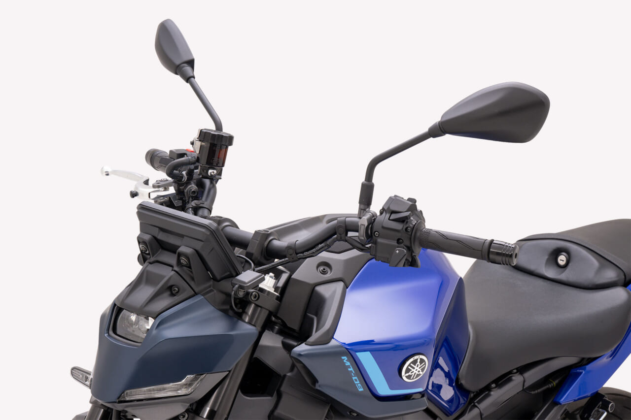 【ポジションに悩むMT-09乗りに、朗報!】あの「絶妙ポジション」が新型MT-09/Y-AMT(’25)にも降臨。プロトから「EFFEX イージーフィットバープラス」が新登場