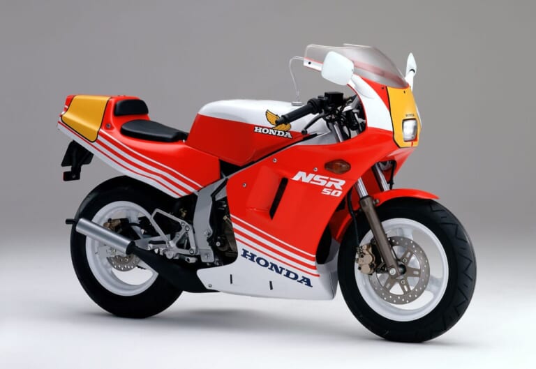 HONDA NSR50|50ccで6速ミッション搭載! 21万9000円で味わえたグランプリの熱狂、ホンダ「NSR50」が残した色褪せない走り【昭和名車原付一種】