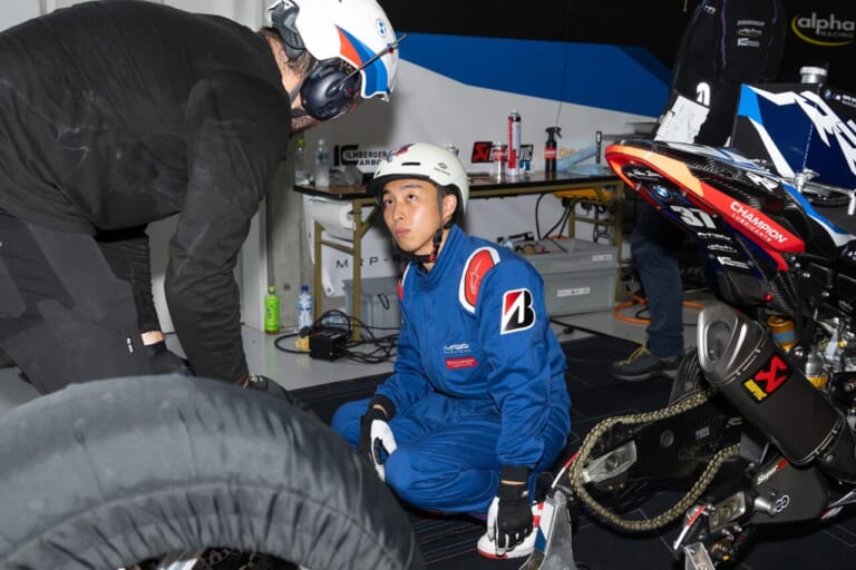 BMW MOTORRAD WORLD ENDURANCE TEAM|鈴鹿8耐|過酷なレースでその高い技術を発揮。モトラッドミツオカ鈴鹿店のメカニックが、鈴鹿8耐を戦った