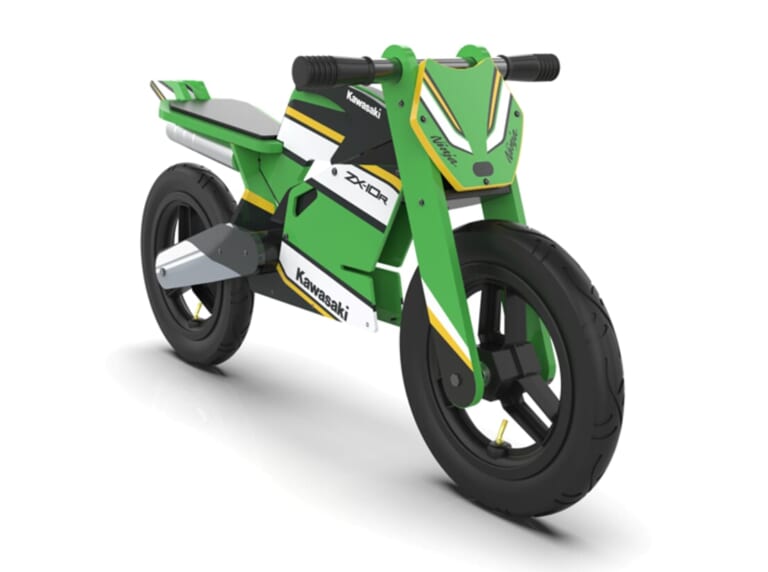 KAWASAKI 子供用木製バランスバイクNinja ZX-10R|ハングオンの英才教育!? 未来のチャンピオンを育てる”はじめてのKawasaki”。「子供用木製Ninja ZX-10R」が期間限定で登場