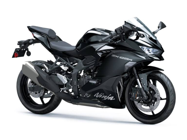 Kawasaki Ninja ZX-25R SE|2万回転の咆哮はそのままに、クラス唯一の4気筒が漆黒をまとった! カワサキ250ccスーパースポーツに2027年モデルが登場【Ninja ZX-25R】