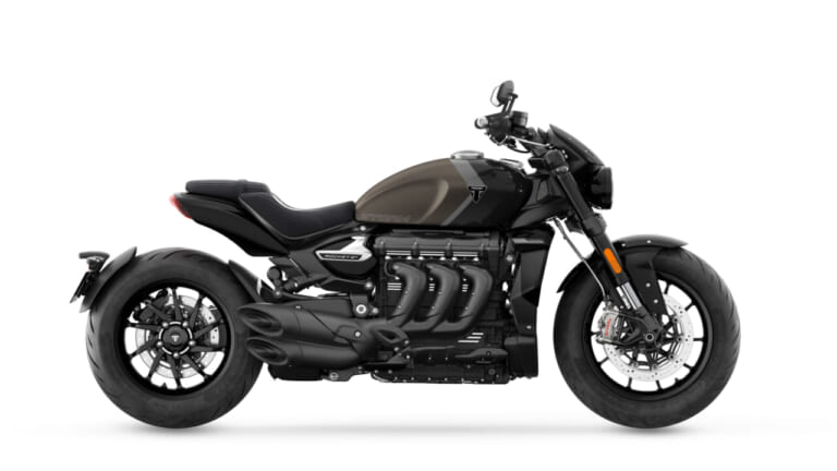 Triumph Rocket 3 Storm R|鮮烈なコントラストに惚れる。視線を奪う、トライアンフの2027年モデルの新色が魅せる英国流のエレガンス【輸入バイク新型】