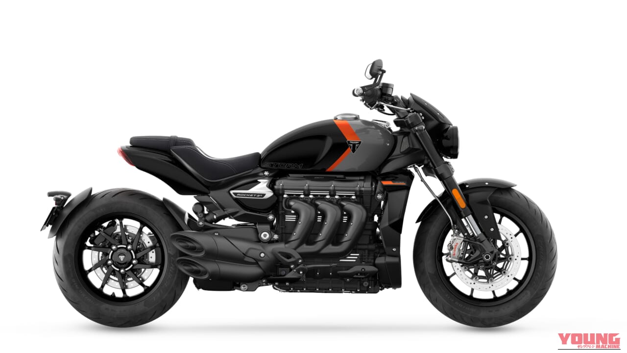 Triumph Rocket 3 Storm R|鮮烈なコントラストに惚れる。視線を奪う、トライアンフの2027年モデルの新色が魅せる英国流のエレガンス【輸入バイク新型】