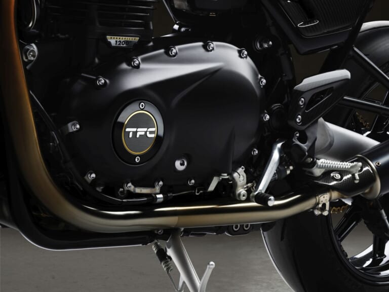 Triumph Speed Twin 1200 TFC|【世界限定750台】 オーリンズとブレンボを標準装備した、289万9000円の至高のモダンクラシック・トライアンフ「スピードツイン1200 TFC」が登場