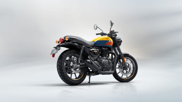 ROYAL ENFIELD HUNTER 350｜星座とボリウッドのアートを纏う、ストリートに映えるポップな新色。ロイヤルエンフィールド「ハンター350」2026年モデルに追加カラー2種が登場