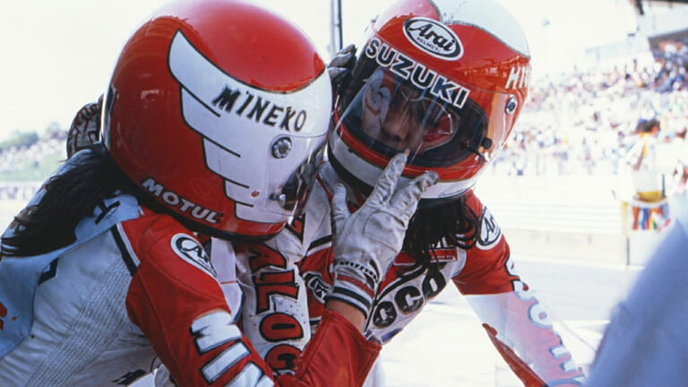 伝説の鈴鹿4耐GSX400E展示|190馬力の最強SS復活から鈴鹿8耐7位の快挙まで! 237万円で手に入る最新技術と、伝説のGSX400Eも交錯したスズキ関連7月注目ニュースまとめ
