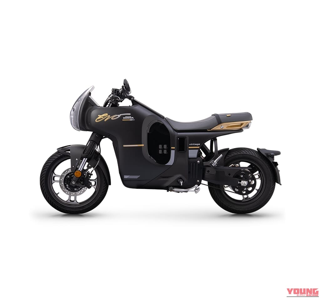 Wuyang-Honda E-VO|15.8kWの猛烈パワーとカメラ連携の融合! 街乗りからサーキット走行までこなす、中国ホンダの万能電動カフェレーサーが2026年モデルにアップデート【海外】
