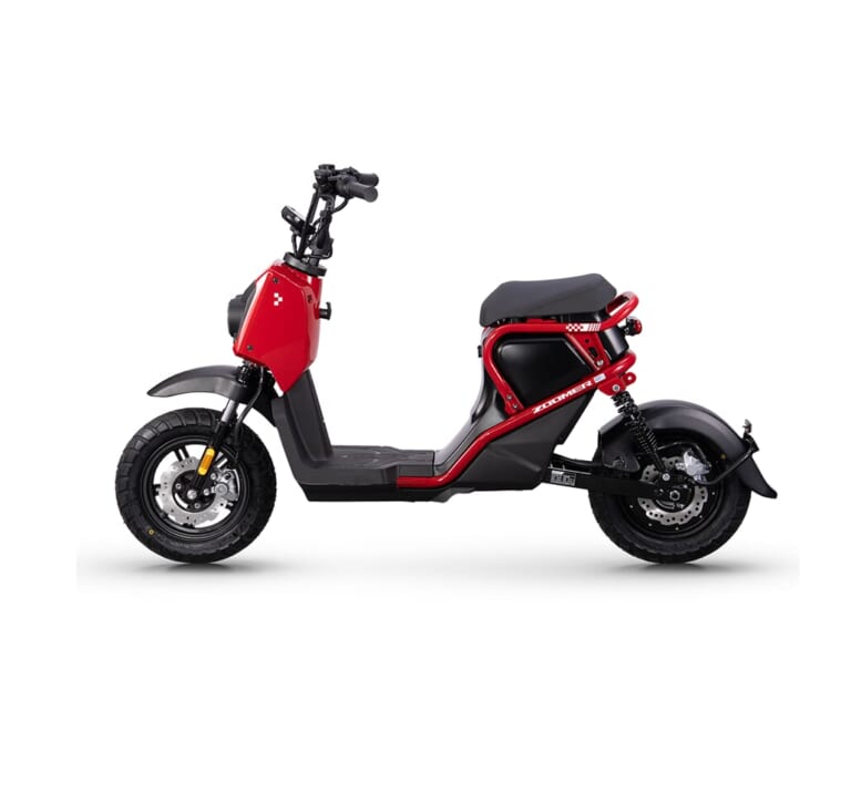 Wuyang-Honda ZOOMER e:｜あの50cc名車が電動で完全復活! ホンダ新型「ズーマーe:」2026年モデルはペダル廃止で超絶クールに。規制緩和で本来の姿へ【海外】
