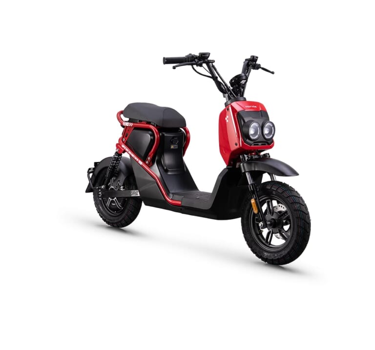 Wuyang-Honda ZOOMER e:｜あの50cc名車が電動で完全復活! ホンダ新型「ズーマーe:」2026年モデルはペダル廃止で超絶クールに。規制緩和で本来の姿へ【海外】