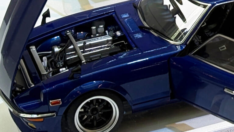 悪魔のZからAE86まで、疲れた心に蘇るエキゾーストノート。忙しい大人に贈る「あの頃の熱狂」、名作コミック＆映画の愛機たちが東京駅地下に期間限定で集結！