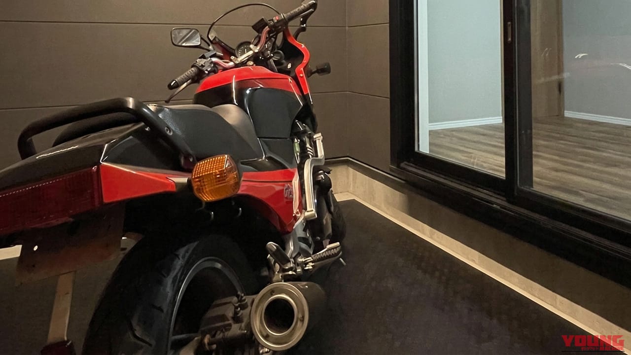 伝説のバイク”Ninja”1台が特典でもらえる！ あの水冷直4の咆哮があなたのものに。名車との生活を叶える「バイクガレージ付き住宅」が販売開始【NAPS HOME上大岡】