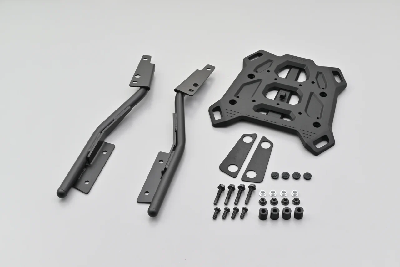 CB400SF用パーツ|注目のEクラッチ搭載!新型CB400SF用パーツが一挙登場!キャリア&プロテクターでツーリング性能アップ!