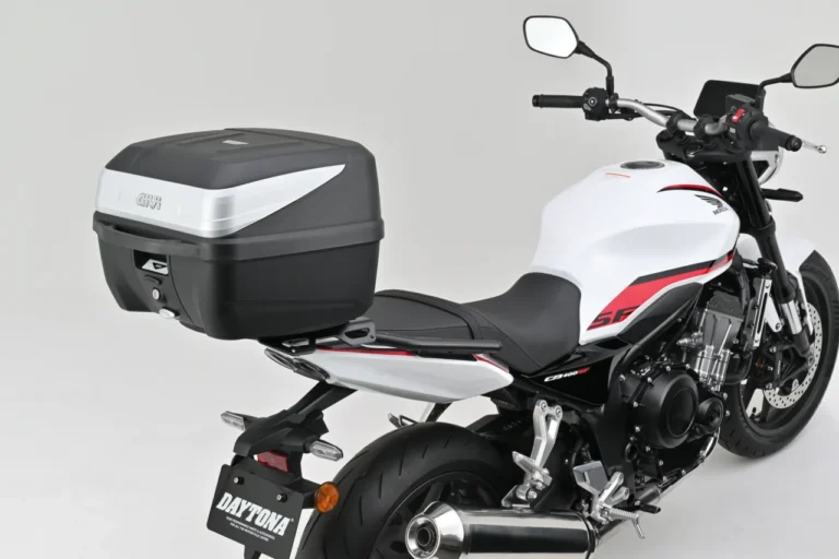 CB400SF用パーツ|注目のEクラッチ搭載!新型CB400SF用パーツが一挙登場!キャリア&プロテクターでツーリング性能アップ!