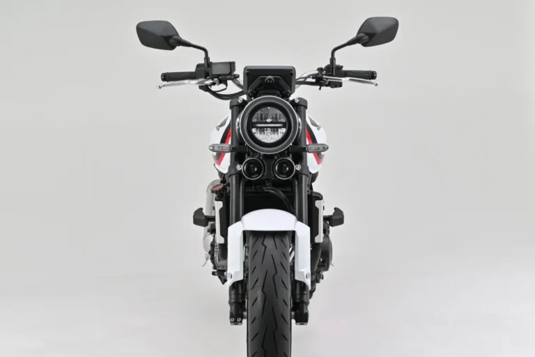 CB400SF用パーツ|注目のEクラッチ搭載!新型CB400SF用パーツが一挙登場!キャリア&プロテクターでツーリング性能アップ!