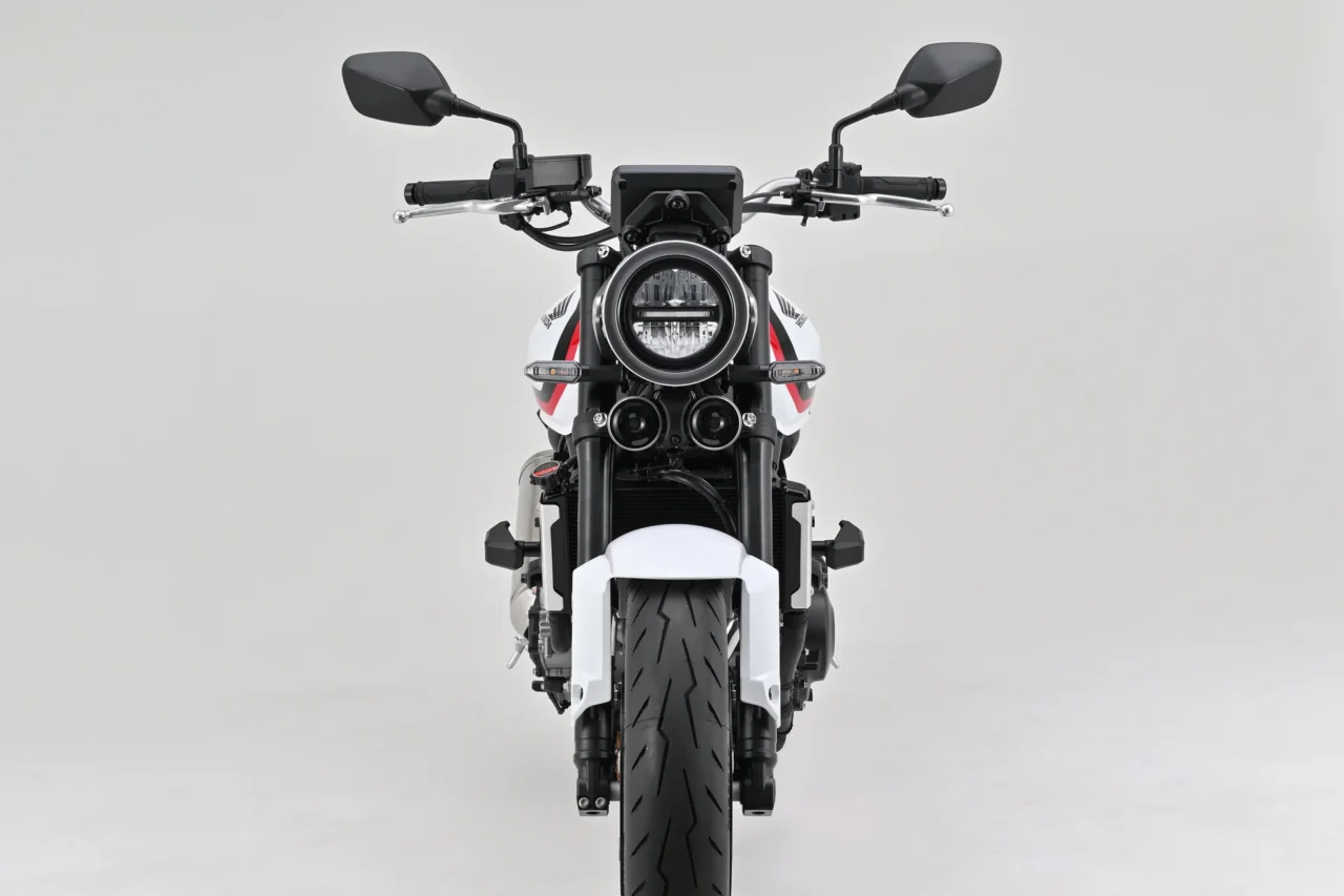 CB400SF用パーツ|注目のEクラッチ搭載!新型CB400SF用パーツが一挙登場!キャリア&プロテクターでツーリング性能アップ!