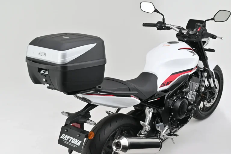 CB400SF用パーツ|注目のEクラッチ搭載!新型CB400SF用パーツが一挙登場!キャリア&プロテクターでツーリング性能アップ!