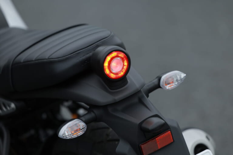 XSR155|【100㎞/h程度の実用域で十分な加速性能】ヤマハXSR155を全日本ライダー岡崎静夏が試乗インプレッション