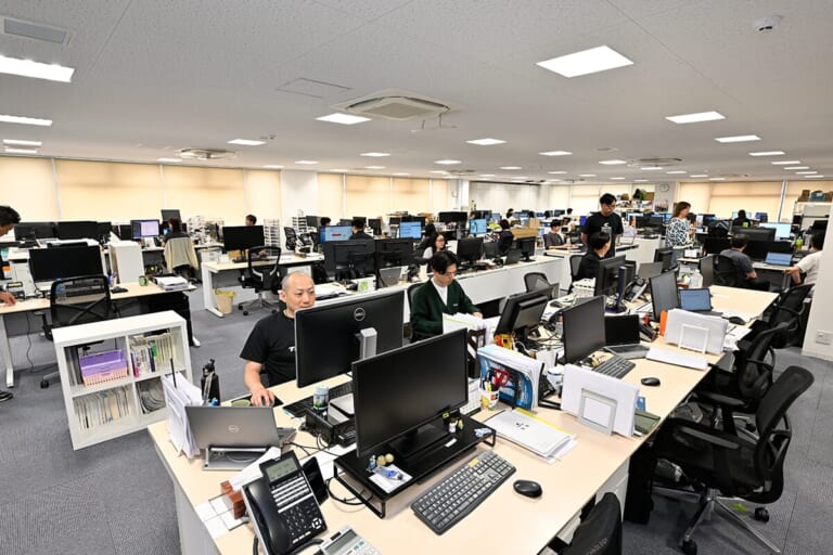 RSタイチ|「自分たちがワクワクするモノを生み出す」RSタイチ創業者&3代目社長が語る歴史と展望【50年カンパニー Vol.8】