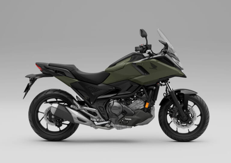 HONDA NC750X|旅を彩る新色登場! ヘルメットが入る魔法の23Lスペースを備えたホンダ「NC750X」2027年モデルが欧州で先行発表