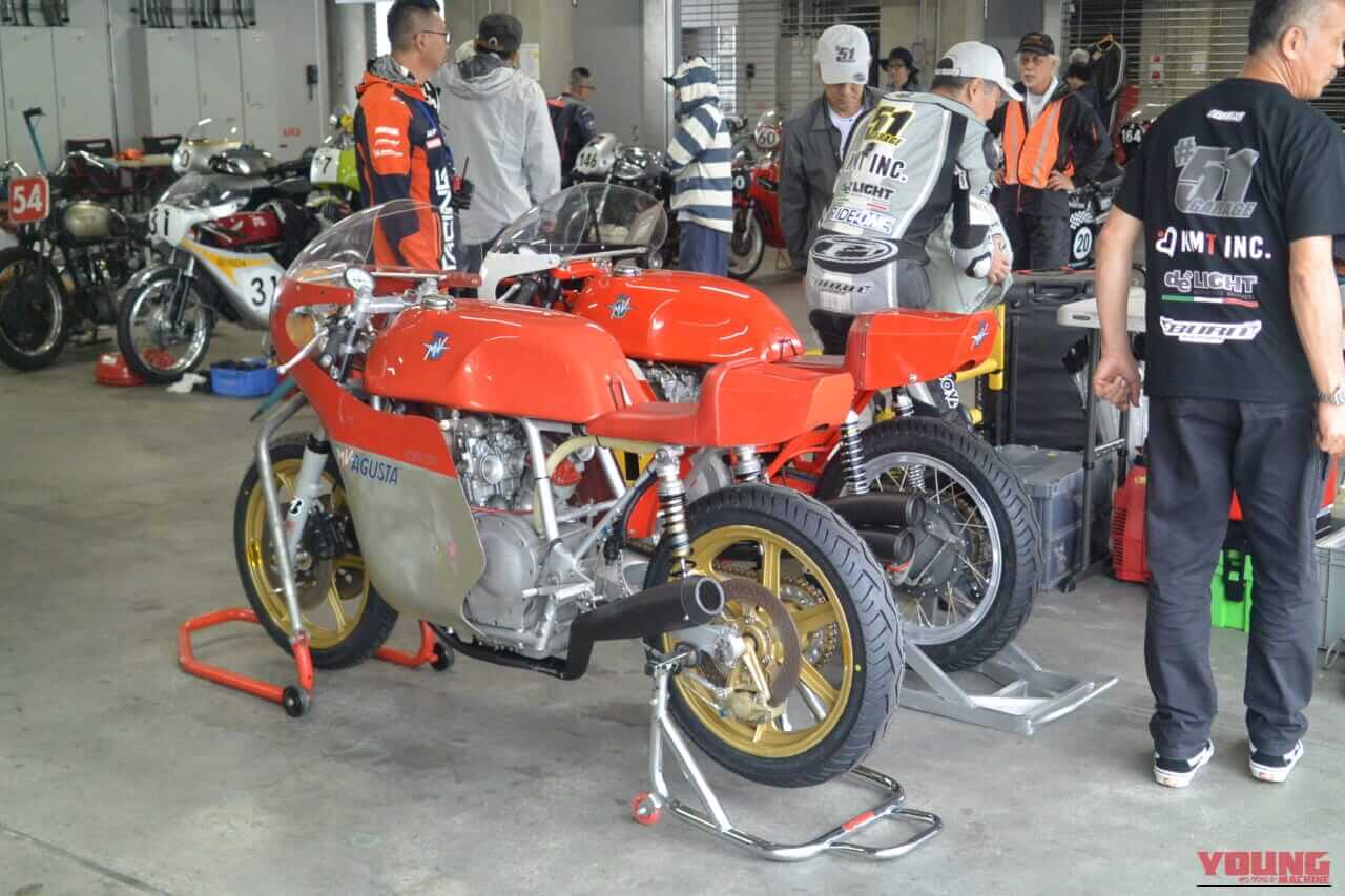 |MVアグスタ750SSにカワサキH2も!雨の富士を熱くしたアメフェス、岩城滉一の伝説マシンが激走【AMEFES 2026:超希少ビンテージレーサーの饗宴】