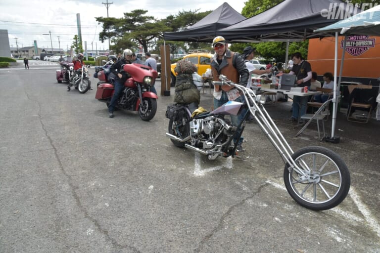 遠藤自動車|コヨーテキャンプミーティング20th|キャンプ会場は近所の公園!?。街中開催は、ハーレー乗り以外にも高評価だった<COYOTE CAMP MEETING 20th>