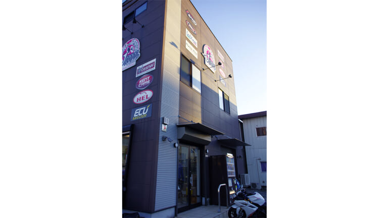 連載丸山浩のCB伝説譚｜【CB1000F】ECUエラーやマフラーチューンの悩みを解決！丸山浩が開発協力したサブコン「RAPiD BIKE SMART」の実力とは