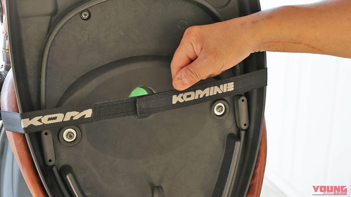 「は？ コレなんでバカ売れしてんの…」“Amazonベストセラー1位”のバイク用品を自腹購入。実際に使ったら「ああコレは売れるわ…」と納得［コミネ・AK-109 メッシュシートカバー］