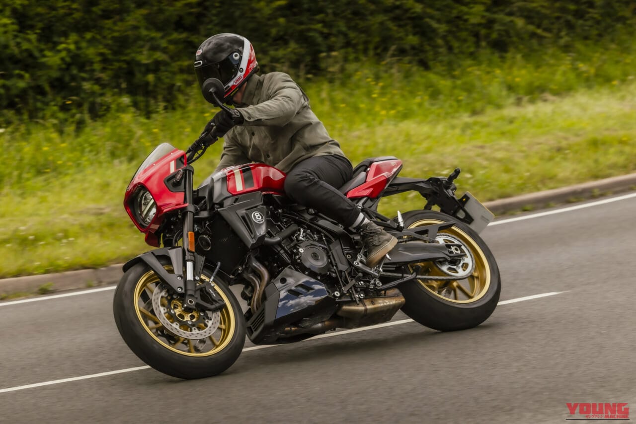SUZUKI GSX-8TT｜隼オレンジに赤ベコ! 270度ツインの極上鼓動感はそのままにスズキのネオクラシックスポーツ「GSX-8T/GSX-8TT」に新色が追加【海外】
