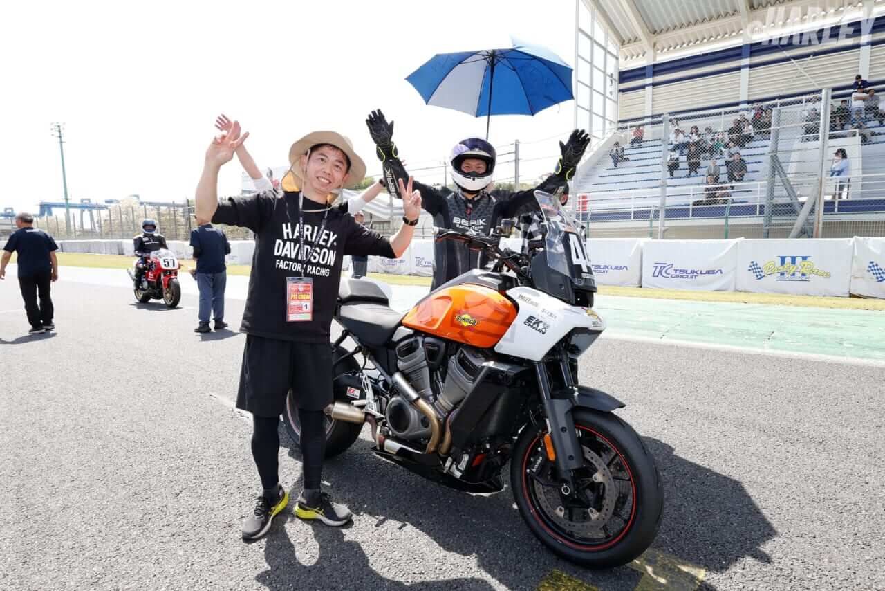 ｜【ビッグオフでサーキット!?】ホールショットからラストラップまでトップ快走! パンアメリカが魅せた驚異のポテンシャル!!＜RACING HARLEY MAX10 #44 PanAmerica/抹茶いぬ＞