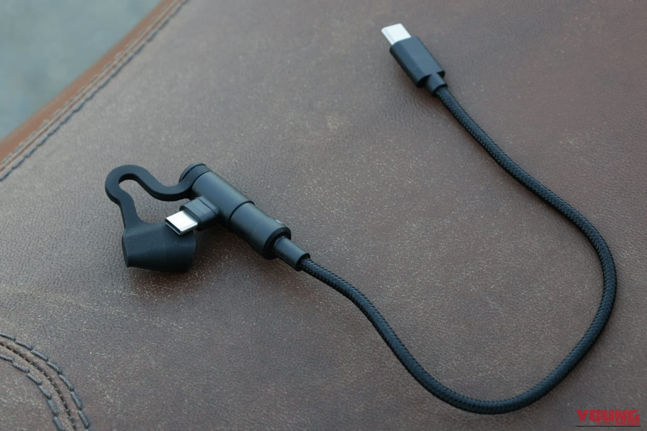 ｜「考えた人スゴいわ…」すべてがジャストな充電アイテムを実際に購入。使ってみたら手放せなくなった！［デイトナ バイク用USB充電ケーブル Type-C to Type-C L型］