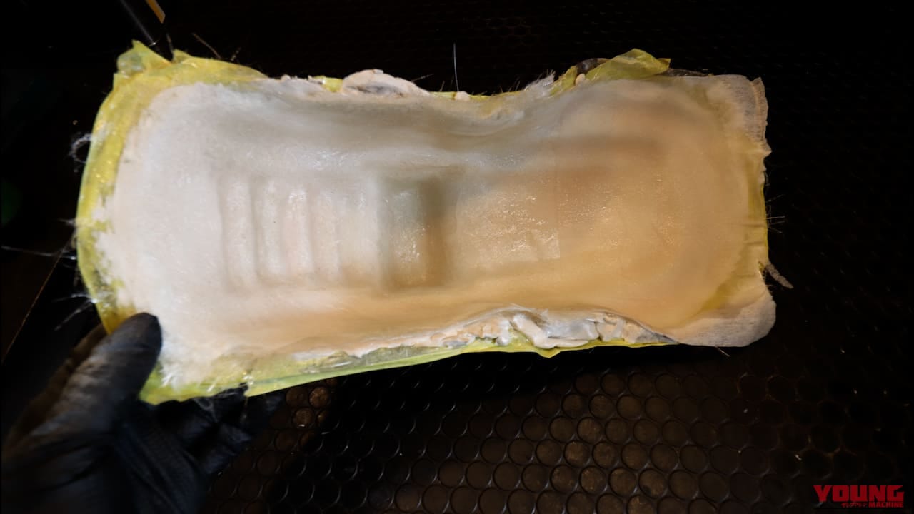 【50歳の夏休み工作】「3DCAD挫折組」に朗報！油粘土の手捏ねとPVA離型剤で挑むヤマハ・ポッケのフロントフェンダーFRP造形｜【50歳の夏休み工作】「3DCAD挫折組」に朗報！油粘土の手捏ねとPVA離型剤で挑む旧車「ヤマハ・ポッケ」のフロントフェンダーFRP造形が楽しすぎた