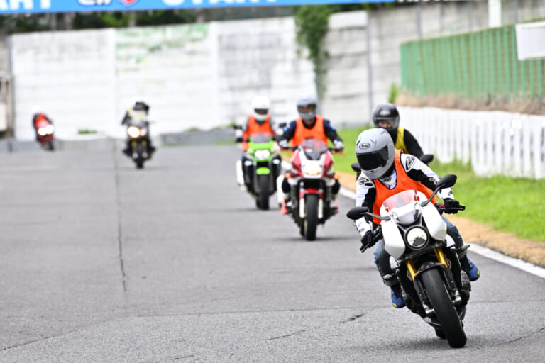 X-SNC|【X-SNCニューモデル体験走行会】アライヘルメットがサーキット貸し切りで新作披露!