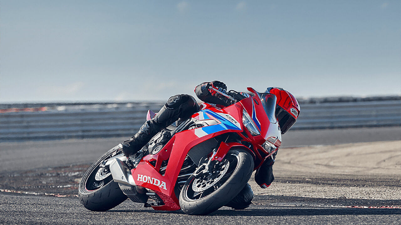 ｜ホンダCBR650R/Eクラッチ〈いま国内で買える新型バイクカタログ｜大型二輪(750-401cc)〉【2026最新版】