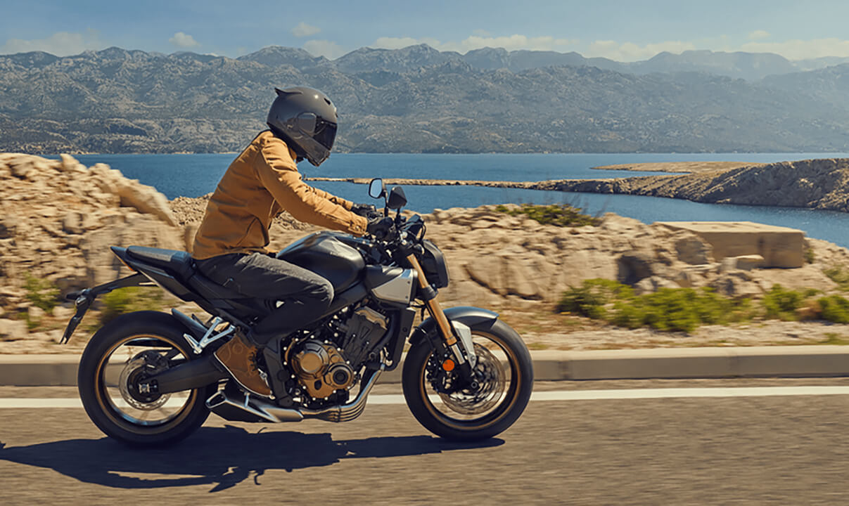 ｜ホンダCB650R/Eクラッチ〈いま国内で買える新型バイクカタログ｜大型二輪(750-401cc)〉【2026最新版】