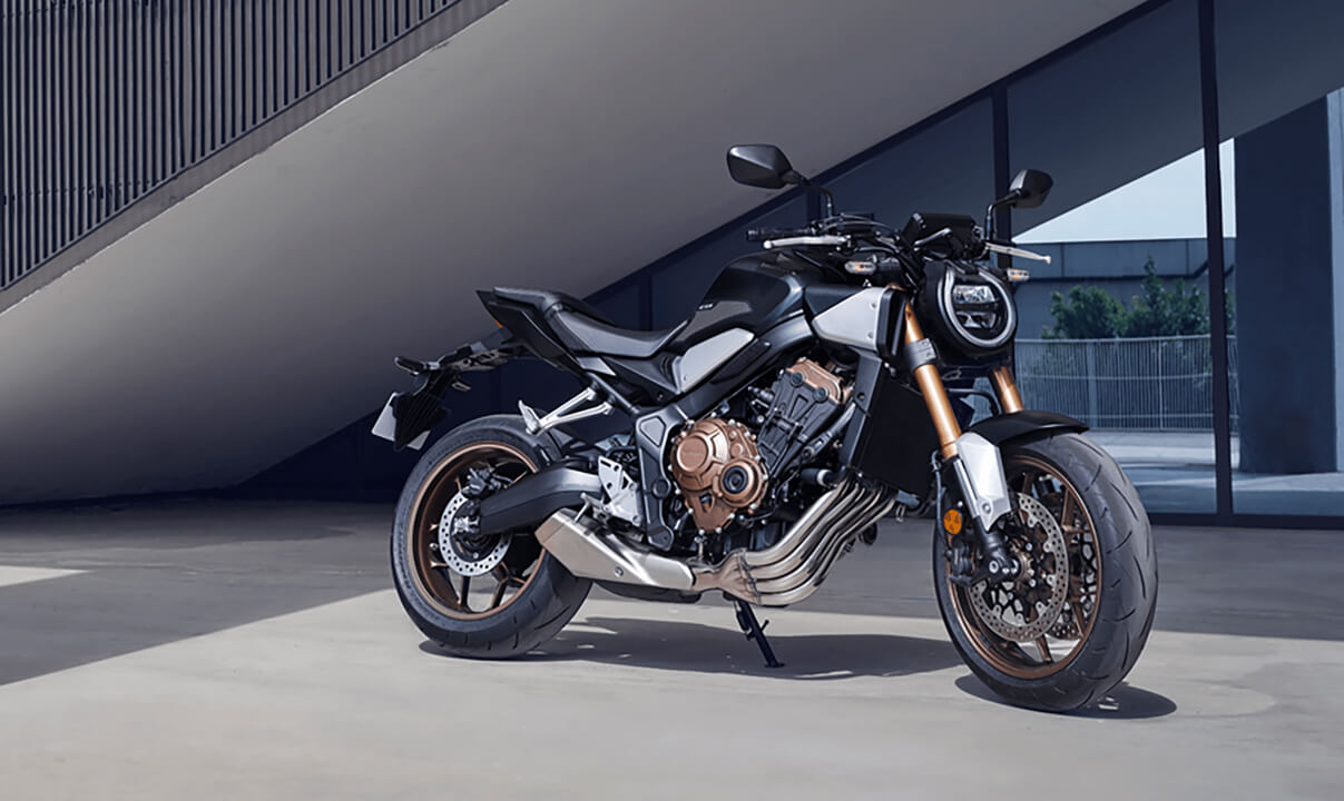  CB650R フロント｜ホンダCB650R/Eクラッチ〈いま国内で買える新型バイクカタログ｜大型二輪(750-401cc)〉【2026最新版】