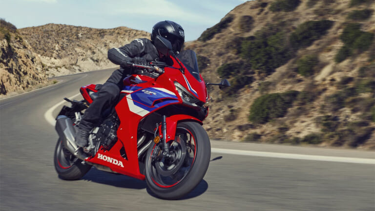 イメージギャラリー|ホンダ CBR400R〈いま国内で買える新型バイクカタログ|小型二輪(400-251cc)〉【2026最新版】