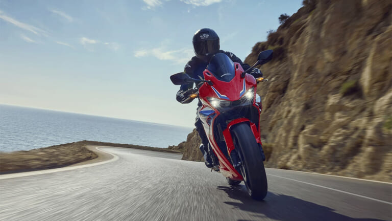 イメージギャラリー|ホンダ CBR400R〈いま国内で買える新型バイクカタログ|小型二輪(400-251cc)〉【2026最新版】